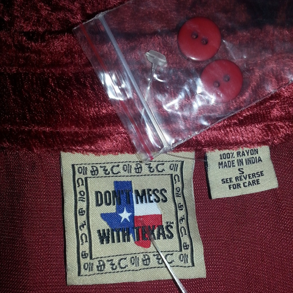 Don’t Mess With Texas women velvet blouse shirt Long Sleeve, RED, Small, New-WOT - Picture 2 of 7